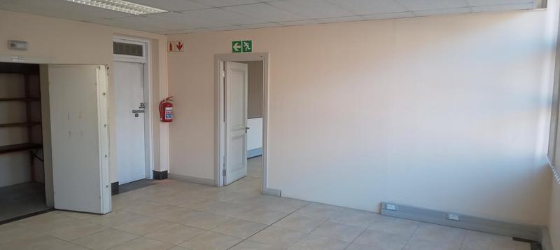 To Let commercial Property for Rent in East London Central Eastern Cape